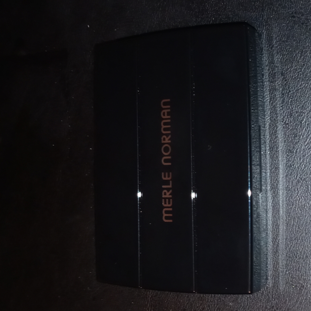 Cheek powder. - Picture 3 of 4